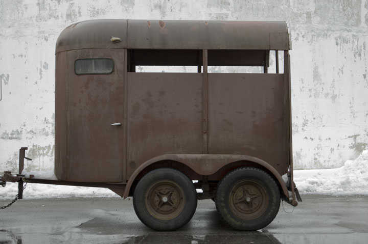 a one horse trailer